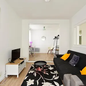 T2 50 M2,entierement, Centre, Calme Appartement